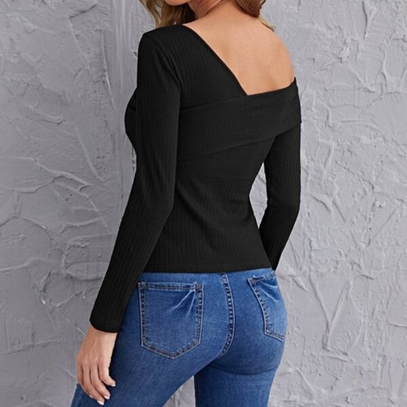 Contemporaray  Asymmetrical Neck Foldover Ribbed T - Picture 5 of 8